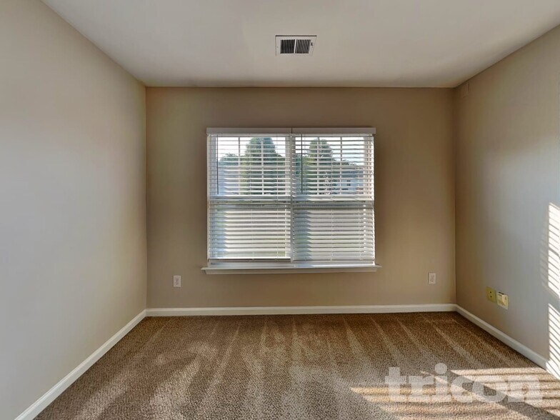 Building Photo - 1711 Crabapple Tree Ln