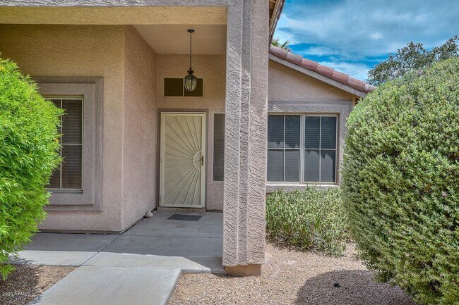 Building Photo - 7472 W Potter Dr