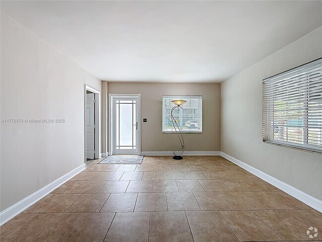 Building Photo - 2839 Polk St