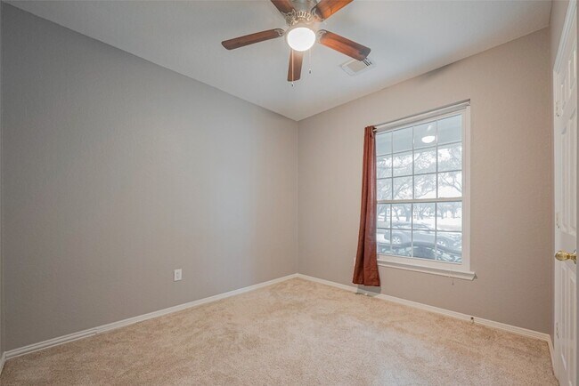 Building Photo - 4510 Sherwood Green Ct