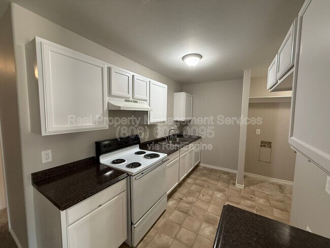 Building Photo - 8912 Avenue T