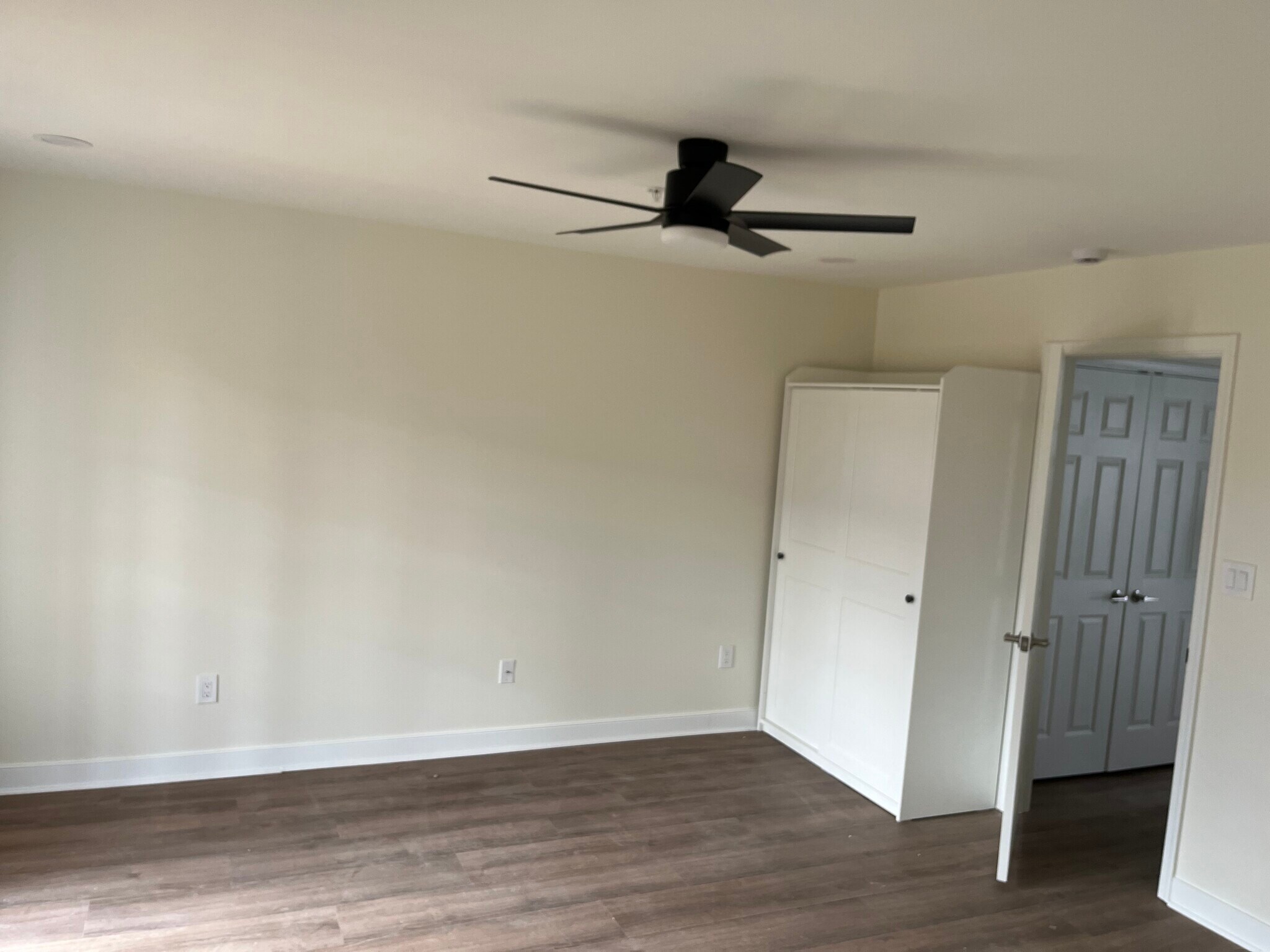 Building Photo - 7101 Collinsworth Pl