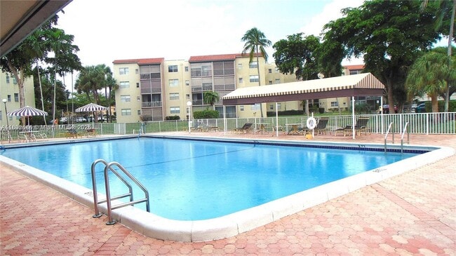 Building Photo - 1800 SW 81st Ave