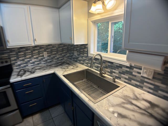 Building Photo - Duplex in Far North Peoria