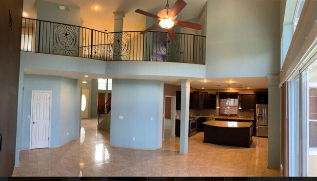 Building Photo - 8055 Glitter Ct