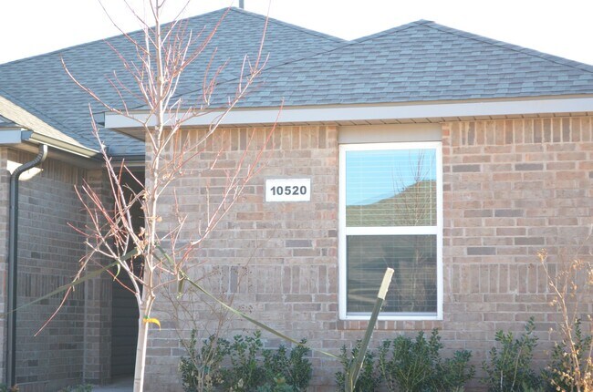 Building Photo - 10520 SW 41st St