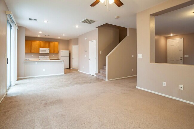 Building Photo - 11592 Renzo St