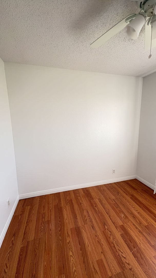 Building Photo - 3 BEDROOM APPLE VALLEY HOME