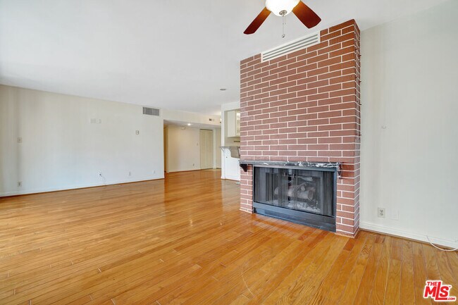 Building Photo - 1300 Midvale Ave