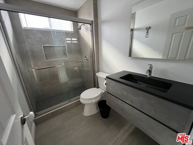 Building Photo - 18449 Buttonwood Ln