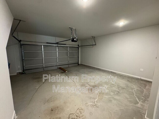 Building Photo - 1592 Laurel Blossom Walk