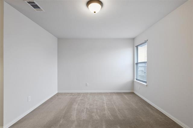 Building Photo - 628 Daisy Dr