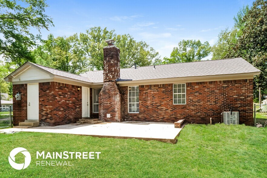 Building Photo - 3220 Canyon Rd
