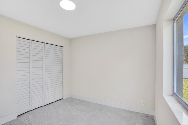 Building Photo - 2881 NW 98th Way