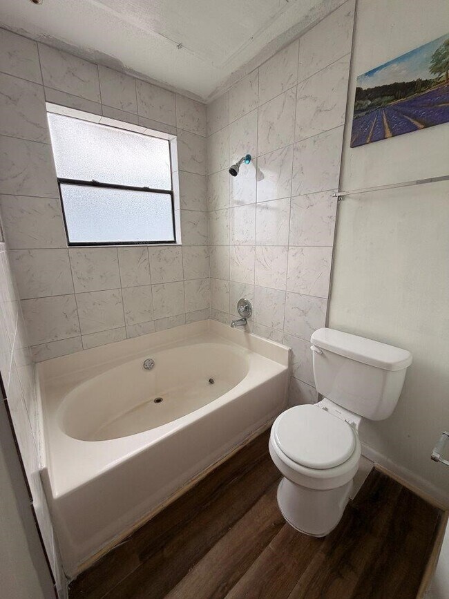 Building Photo - 7901 Cambridge St