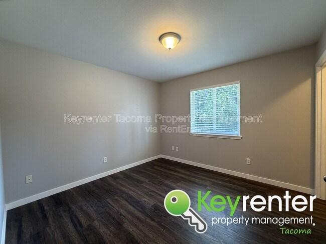 Building Photo - 5002 S 30th St