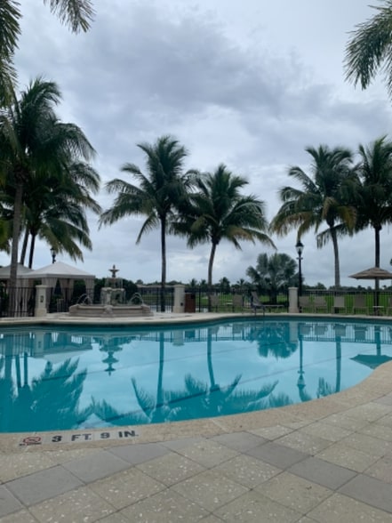 Building Photo - 8073 Aberdeen Dr