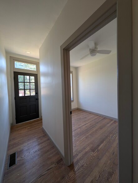 Building Photo - 4111 McRee Ave