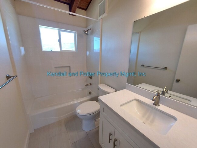 Building Photo - East Lake Ranch, LLC