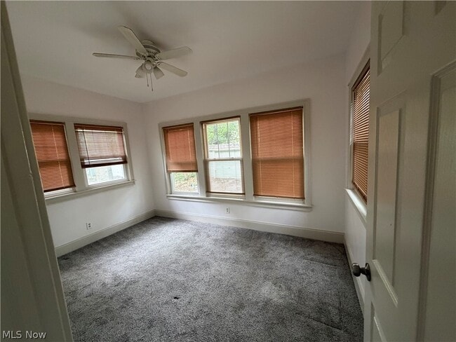 Building Photo - 3430 Beechwood Ave