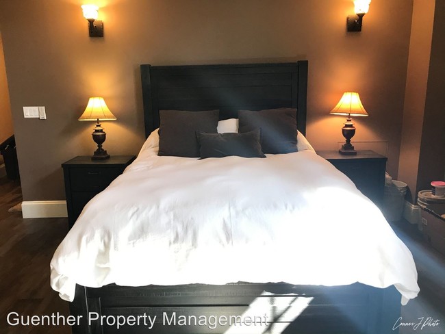 Building Photo - 4 br, 3 bath House - 809 W Main Ave  # 206