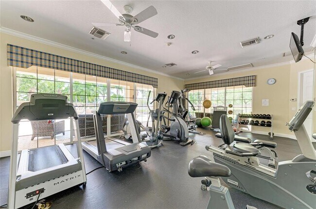 Building Photo - 8261 Miramar Way