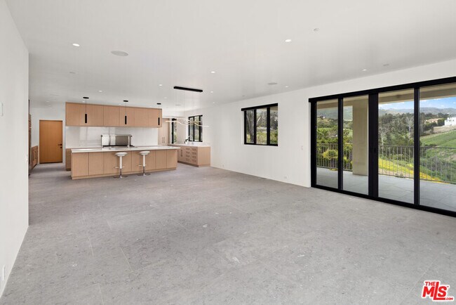 Building Photo - 6242 Cavalleri Rd