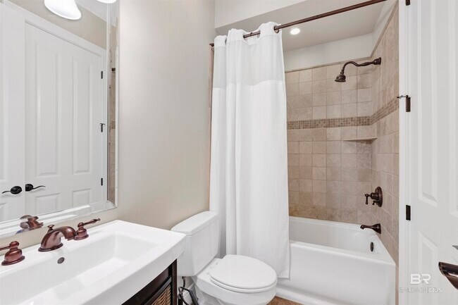 Building Photo - 32491 Water View Dr E