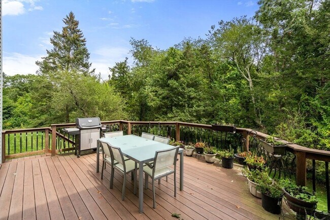 Building Photo - 53 Drabbington Way