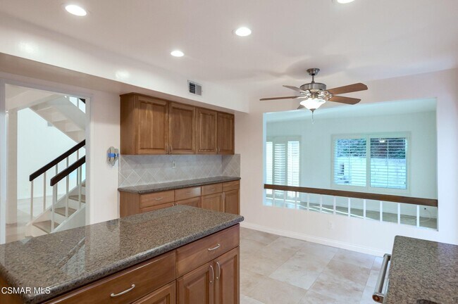 Building Photo - 681 Triunfo Canyon Rd