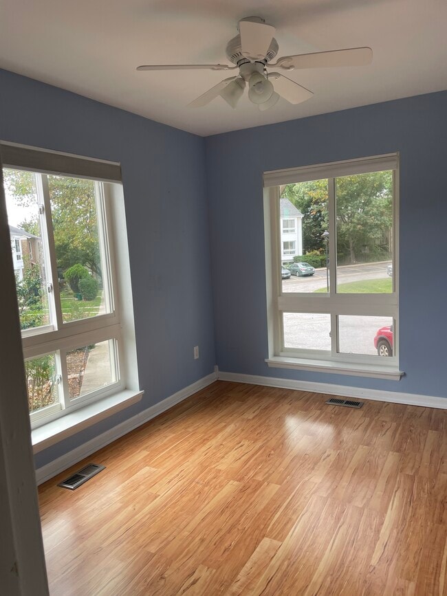 Building Photo - 7527 Broken Staff