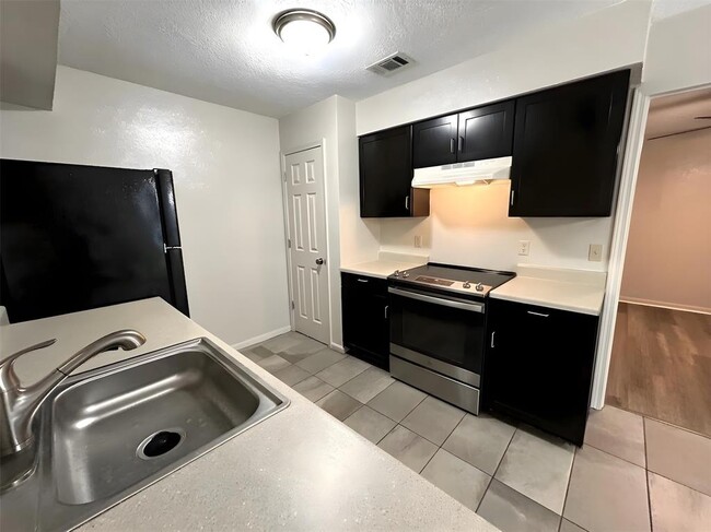 Building Photo - 7600 St Amant Pl