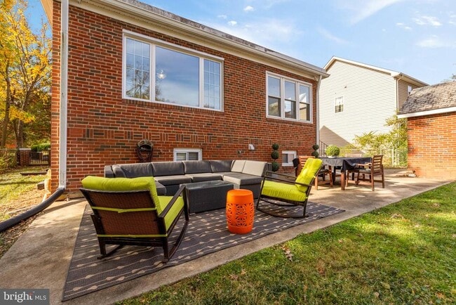 Building Photo - 6403 40th Ave