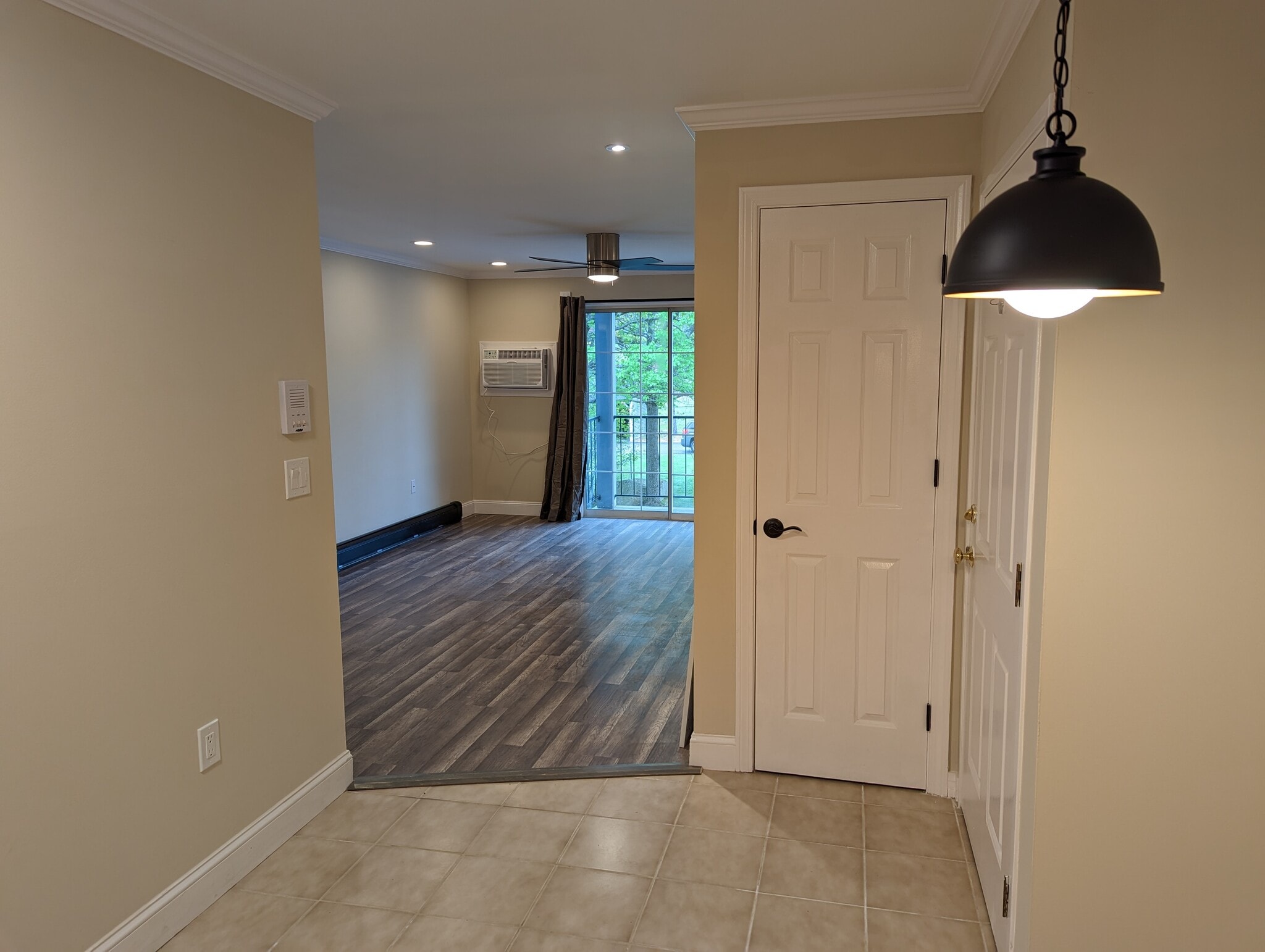 Building Photo - 8 Northbrook Dr