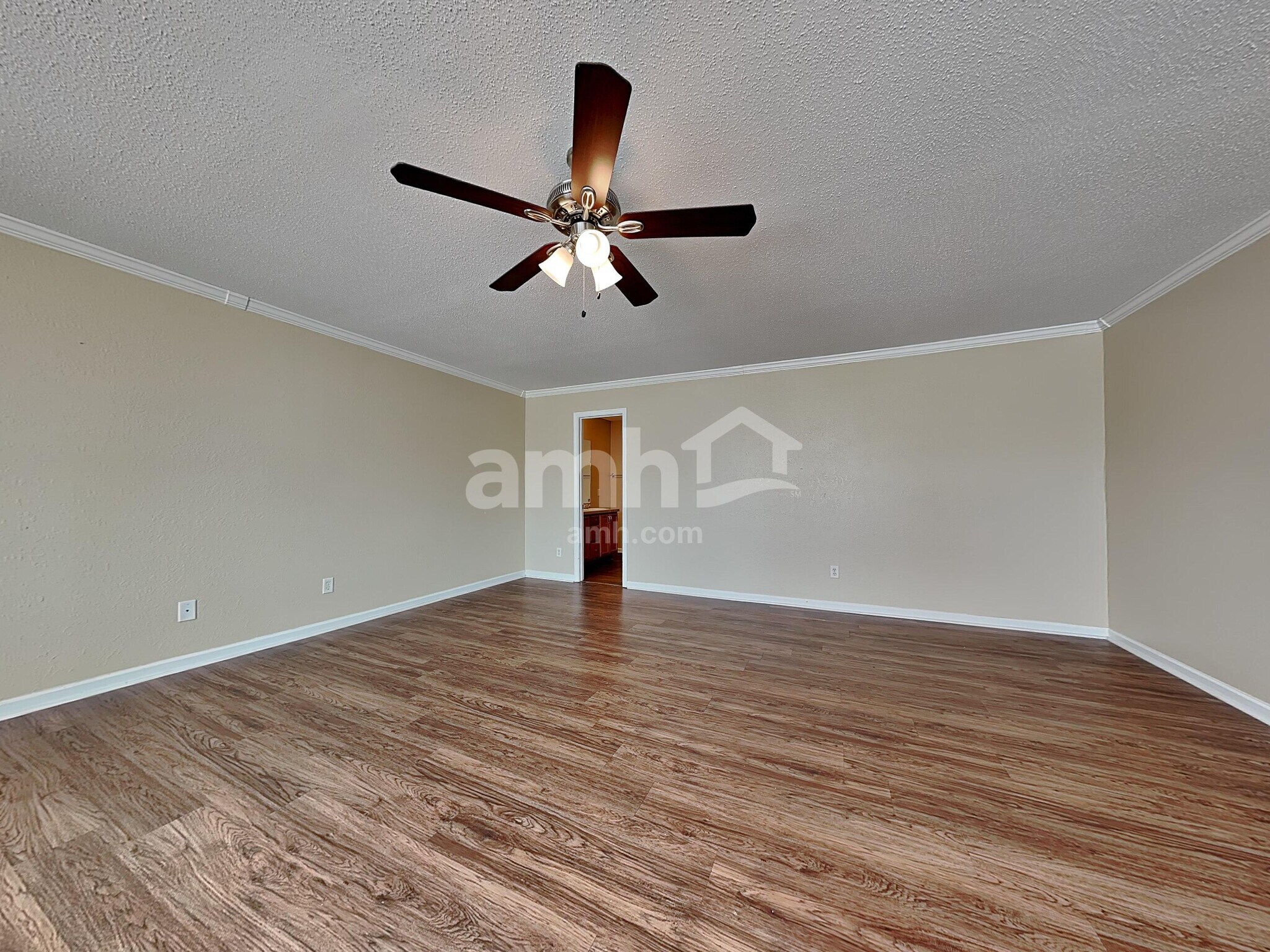 Building Photo - 509 Diamond Cut