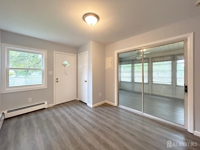 Building Photo - 3 Stiles Rd