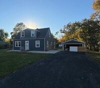 Building Photo - 14240 Linder Ave