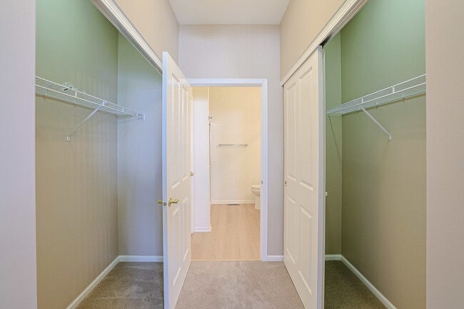 Building Photo - 12166 White Tail Ln