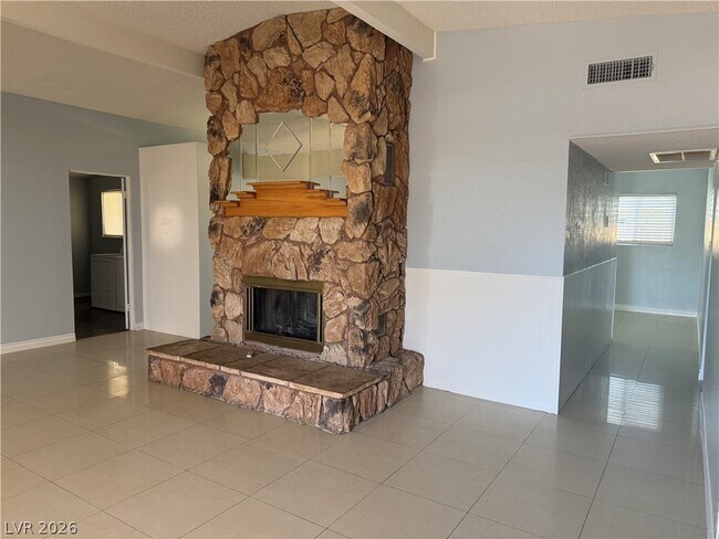 Building Photo - 6200 Lawton Ave