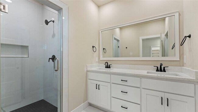 Building Photo - 1303 SW Journey Ln