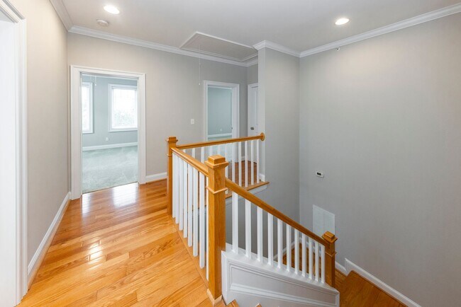 Building Photo - 108 70th St