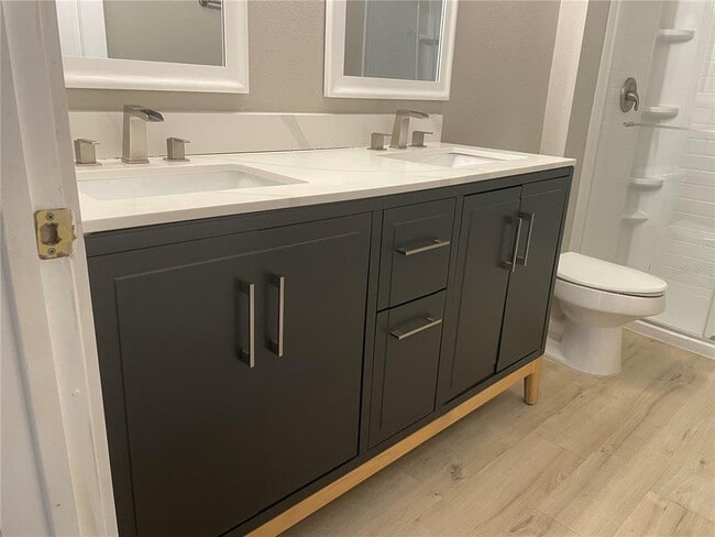 Building Photo - 14353 Fredricksburg Dr