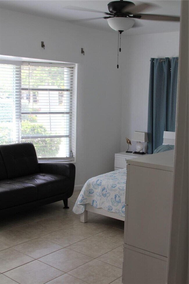 Building Photo - 1300 N Ocean Blvd