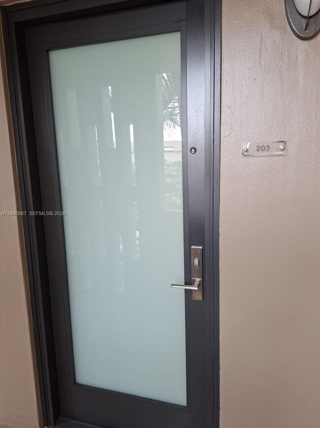 Building Photo - 301 Golden Isles Dr