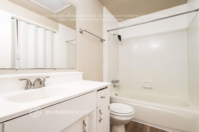 Building Photo - 14719 104th Ave E