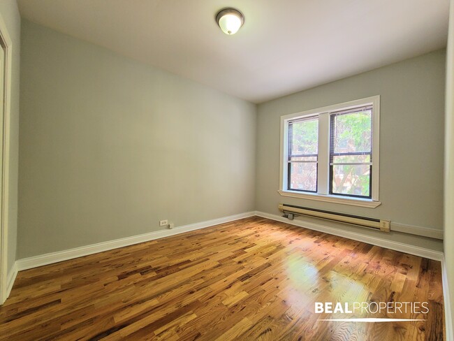 Building Photo - 3728 N Pine Grove Ave