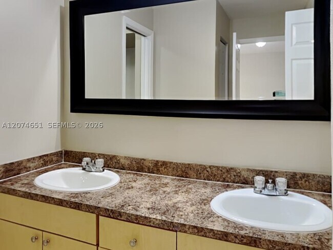 Building Photo - 21841 SW 97th Ct