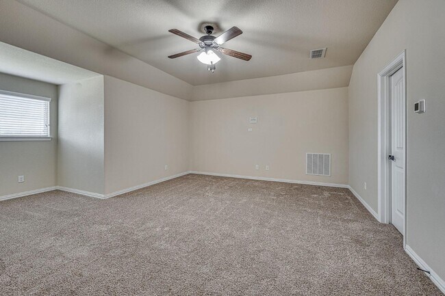 Building Photo - 438 Brookdale Dr