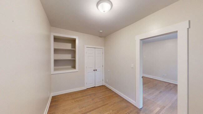 Building Photo - Wooster Sq 2-Bedroom with W/D & Parking