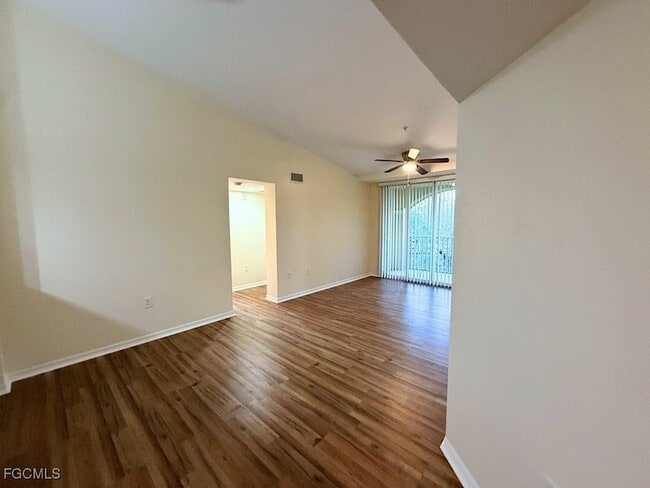 Building Photo - 4135 Residence Dr
